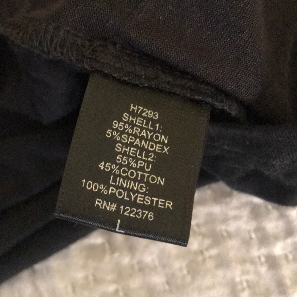 Shredded leather black top - Picture 4 of 6